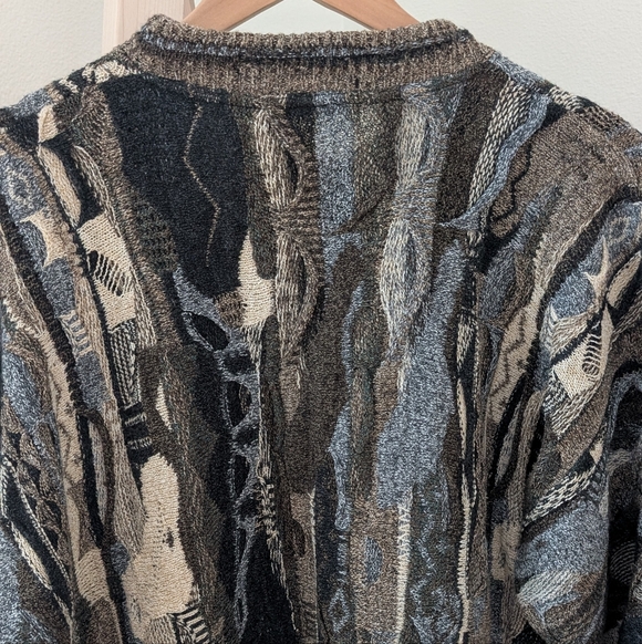 Vintage 90's Coogi Style Abstract Texture Chunky Crewneck Sweater In Tan/Black - Picture 6 of 8
